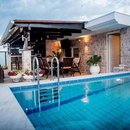 Luxury Penthouse With Private Pool Lägenhet Preveza Exteriör bild